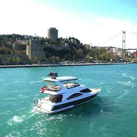 Kavak Tekne Kiralama Botel *