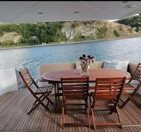 Kavak Tekne Kiralama بوتيل *